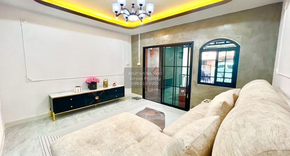 For sale 3 bedrooms townhouse in Nong Chok, Bangkok