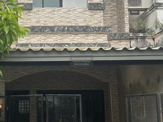For sale 3 bedrooms townhouse in Sai Mai, Bangkok