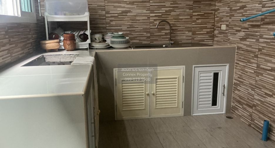 For sale 3 bedrooms townhouse in Sai Mai, Bangkok