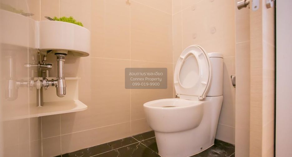 For sale 2 bedrooms condo in Khlong Toei, Bangkok