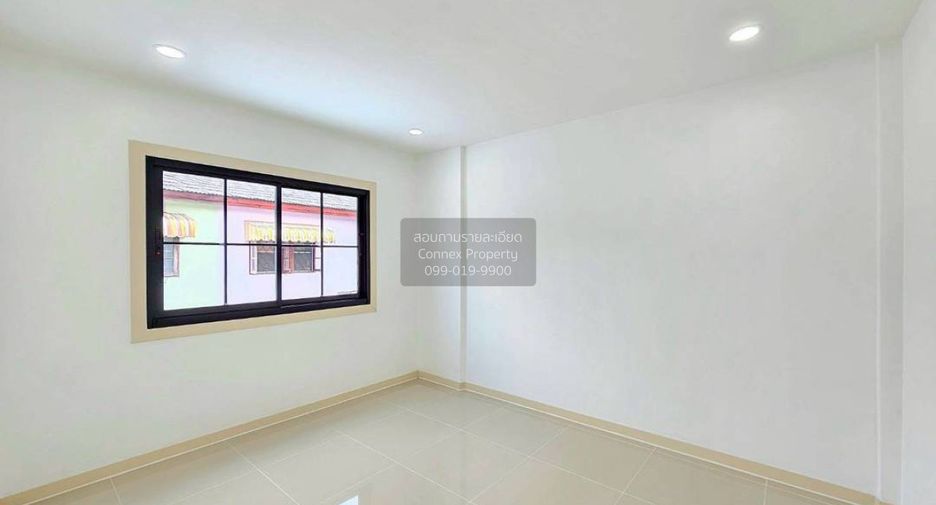 À vendre 3 chambres maison de ville à Bang Bua Thong, Nonthaburi