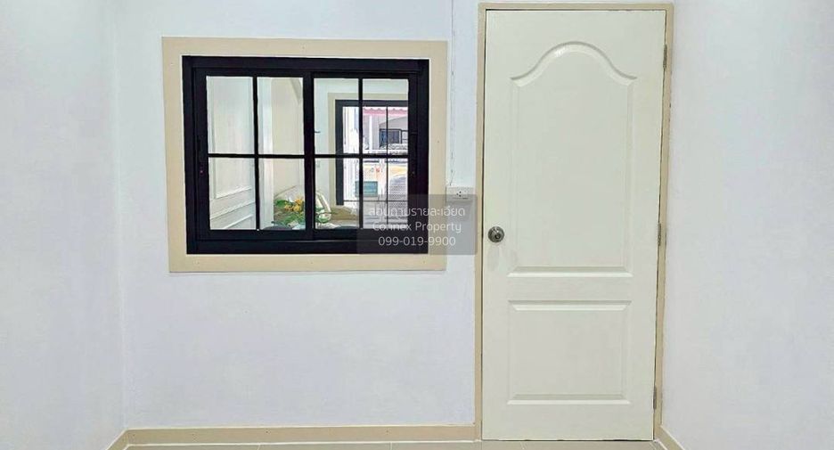À vendre 3 chambres maison de ville à Bang Bua Thong, Nonthaburi