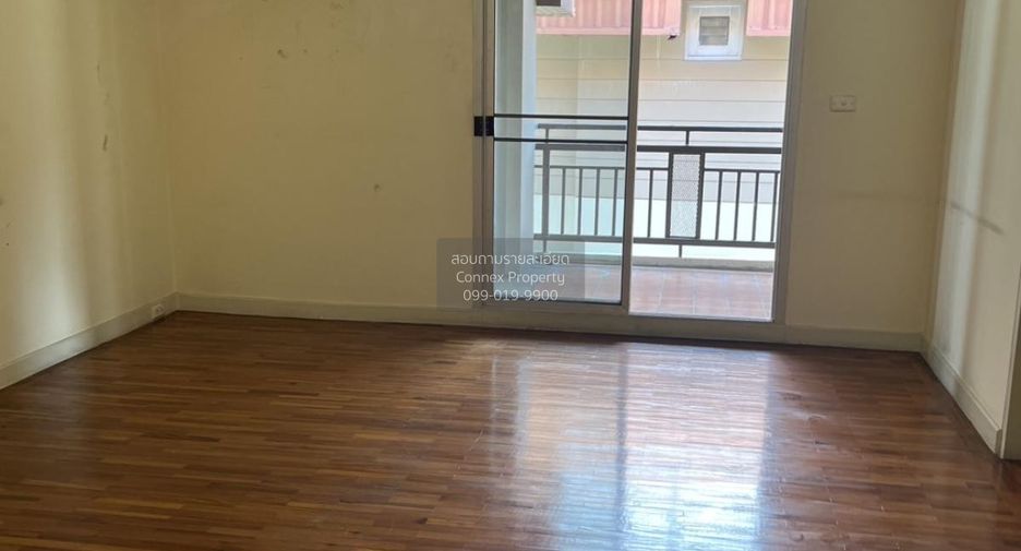 Wohnung zum Kauf mit 9 Zimmer in Dusit, Bangkok