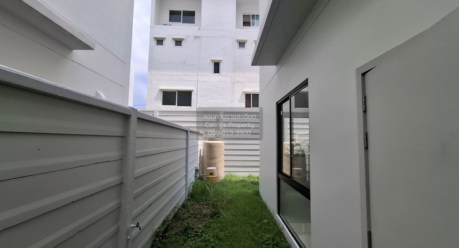 For sale 4 bedrooms townhouse in Bang Kruai, Nonthaburi