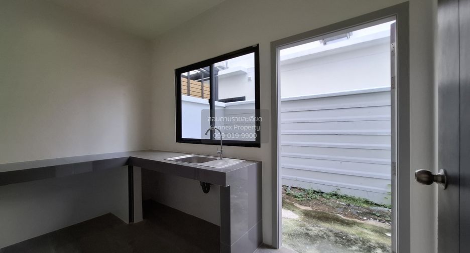 For sale 4 bedrooms townhouse in Bang Kruai, Nonthaburi