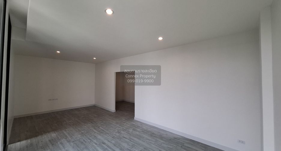For sale 4 bedrooms townhouse in Bang Kruai, Nonthaburi