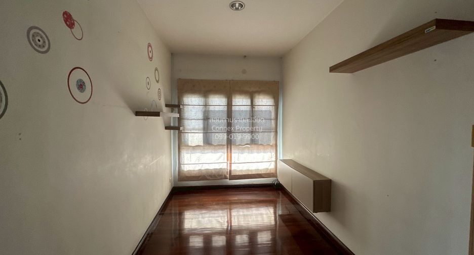 Casa en venta de 4 habitaciones en Sai Mai, Bangkok