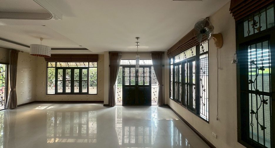 Casa en venta de 4 habitaciones en Sai Mai, Bangkok
