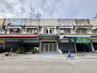 Casa adosada en venta de 3 habitaciones en Chatuchak, Bangkok