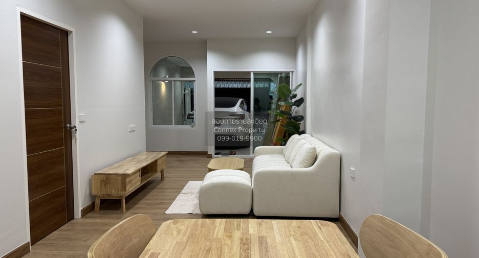 Casa adosada en venta de 3 habitaciones en Chatuchak, Bangkok