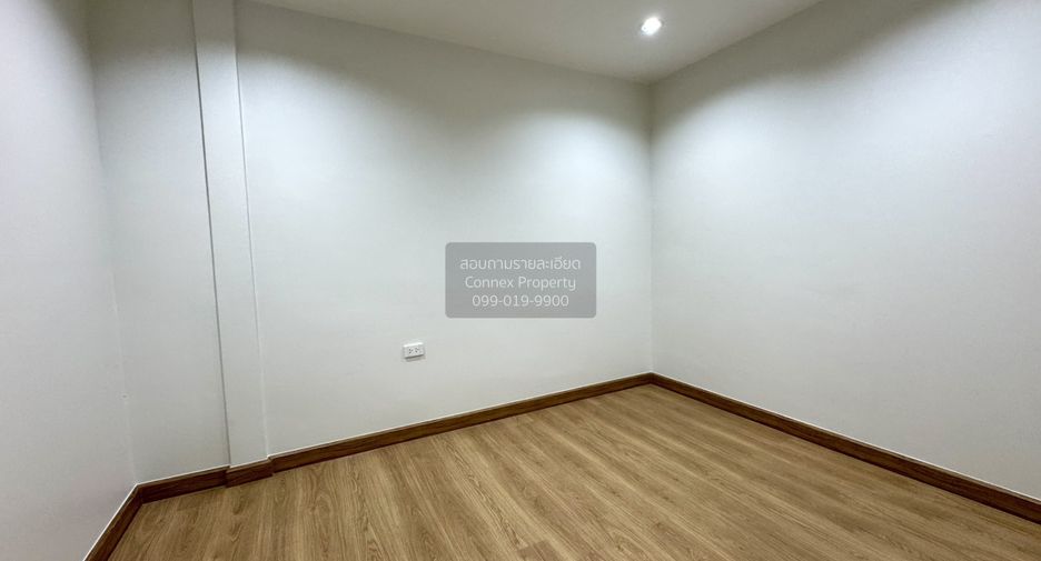 Casa adosada en venta de 3 habitaciones en Chatuchak, Bangkok
