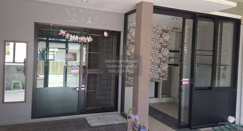 Casa adosada en venta de 2 habitaciones en Lam Luk Ka, Pathum Thani