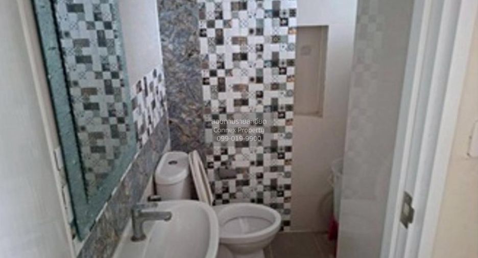 For sale 4 bedrooms townhouse in Bueng Kum, Bangkok