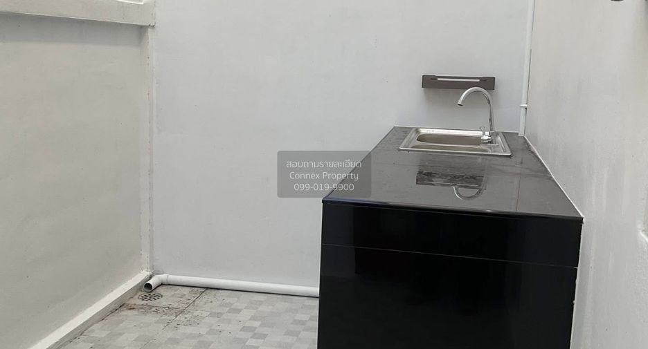 For sale 2 bedrooms townhouse in Sai Mai, Bangkok