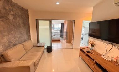 For sale 1 bed condo in Khlong Toei, Bangkok