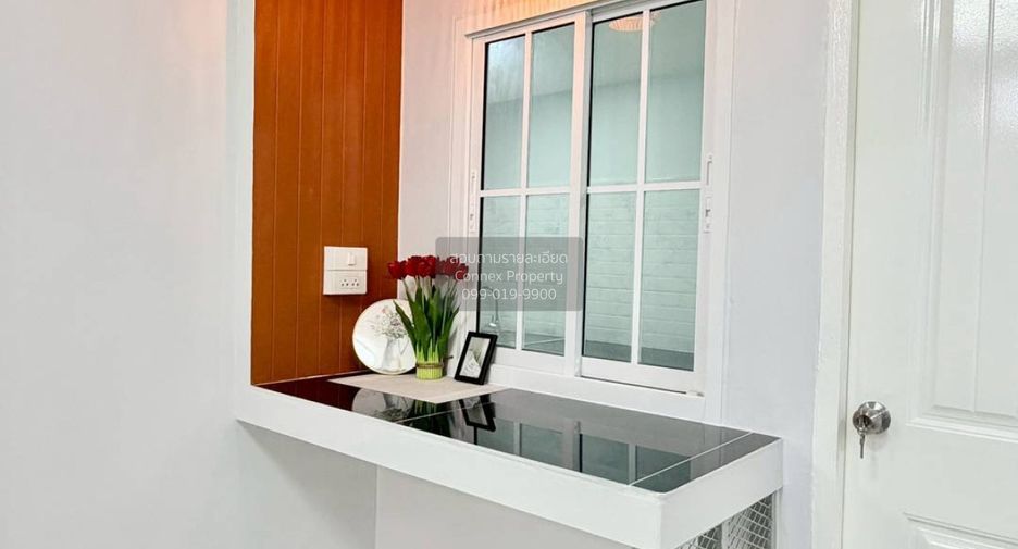 For sale 3 bedrooms townhouse in Sai Noi, Nonthaburi