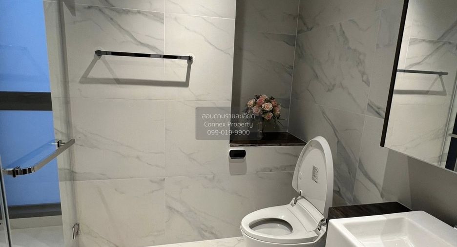For rent 3 bedrooms condo in Sathon, Bangkok