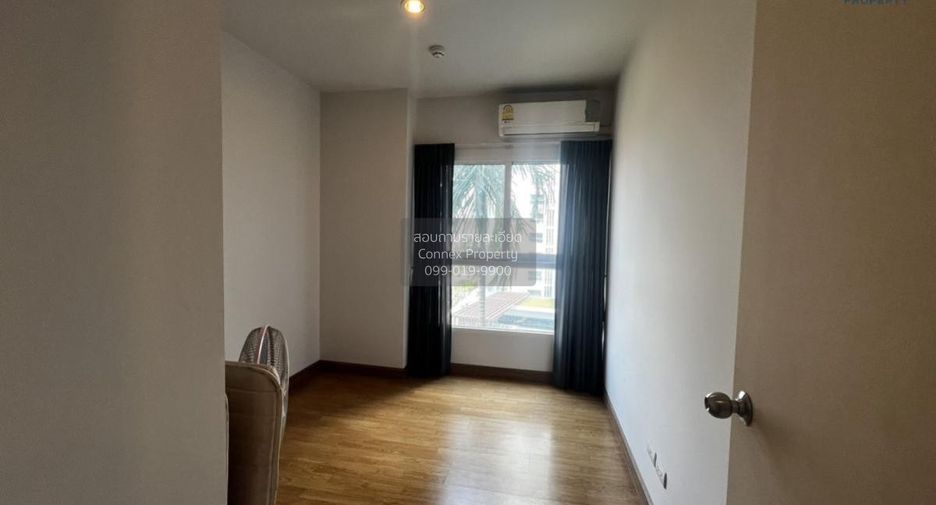 For rent 2 bedrooms condo in Thon Buri, Bangkok