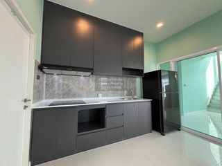 For rent 4 bedrooms house in Khlong Sam Wa, Bangkok