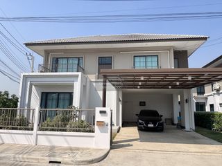 For rent 4 bedrooms house in Bang Khun Thian, Bangkok