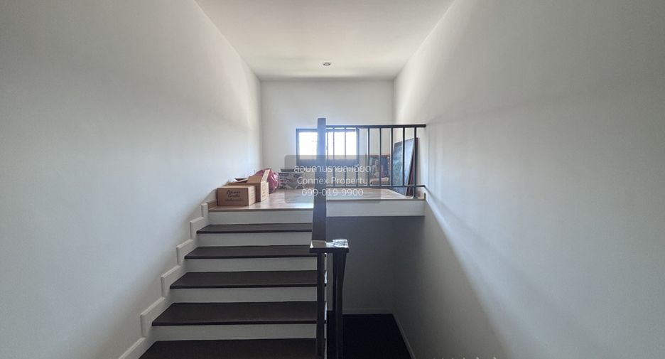 For rent 4 bedrooms house in Bang Khun Thian, Bangkok