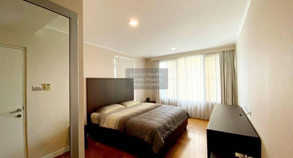 For rent 2 bedrooms condo in Pathum Wan, Bangkok