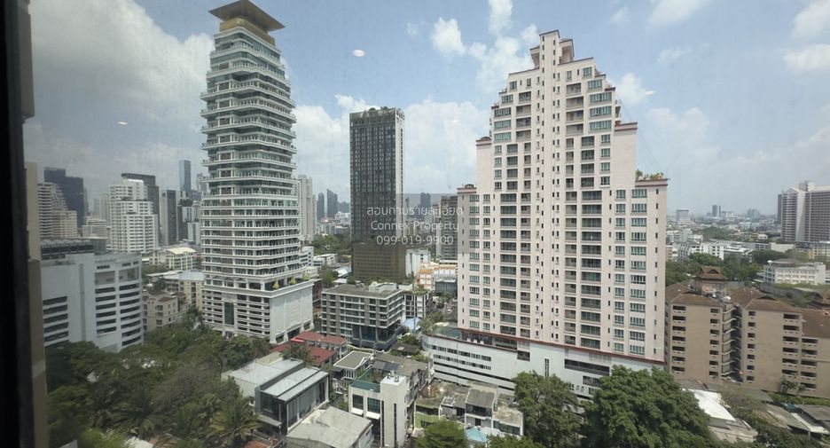 Condo en alquiler de 3 habitaciones en Khlong Toei, Bangkok