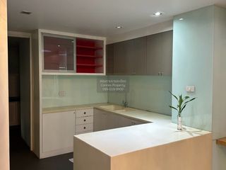 出租 3 卧室 联排别墅 在 Pathum Wan, 曼谷