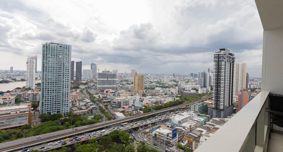 For rent and for sale 2 bedrooms condo in Sathon, Bangkok