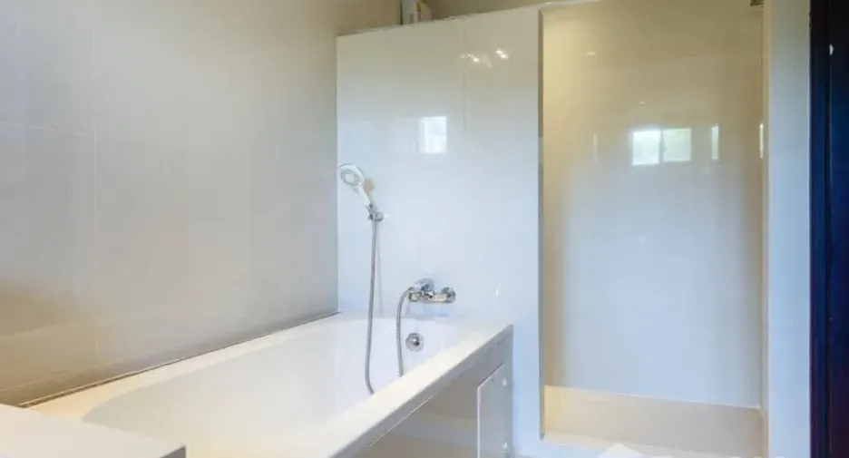 For rent 2 bedrooms apartment in Watthana, Bangkok