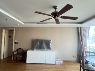 For rent 2 bedrooms apartment in Phaya Thai, Bangkok
