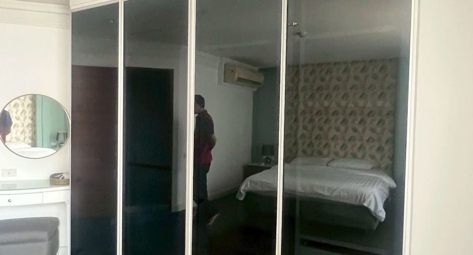 À louer 2 chambres appartement à Watthana, Bangkok