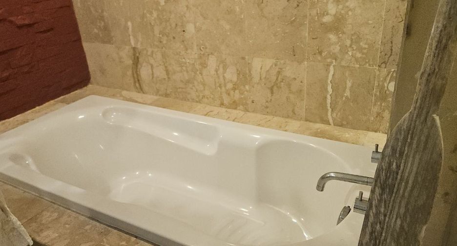For sale 2 bedrooms condo in Mueang Phuket, Phuket