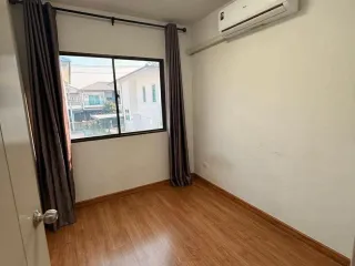 Reihenhaus zur Miete mit 3 Zimmer in Khlong Luang, Pathum Thani
