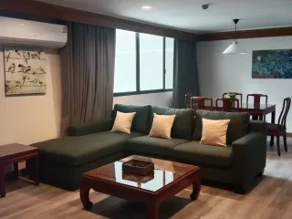 À louer 2 chambres appartement à Watthana, Bangkok