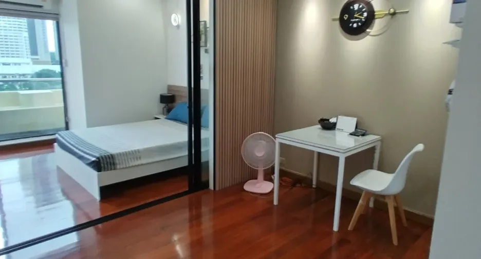 Wohnung zum Kauf mit 2 Zimmer in Khlong San, Bangkok