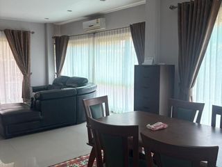 À louer 3 chambres maison à Bang Lamung, Chonburi