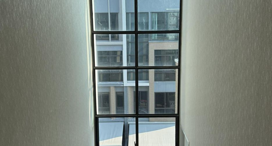 For rent 3 bedrooms townhouse in Suan Luang, Bangkok