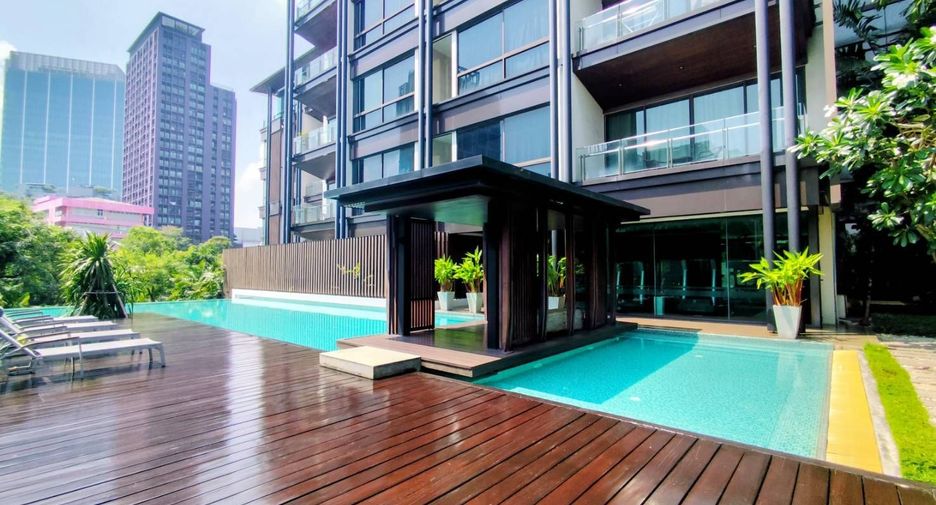For rent 2 bedrooms apartment in Watthana, Bangkok
