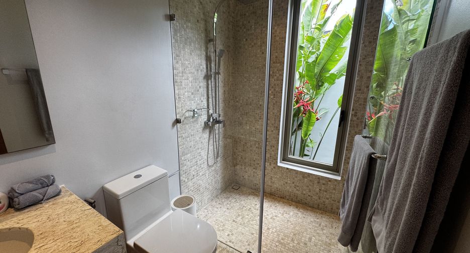 For rent 4 bedrooms villa in Thalang, Phuket