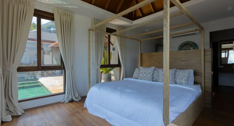 For rent 4 bedrooms villa in Mueang Phuket, Phuket