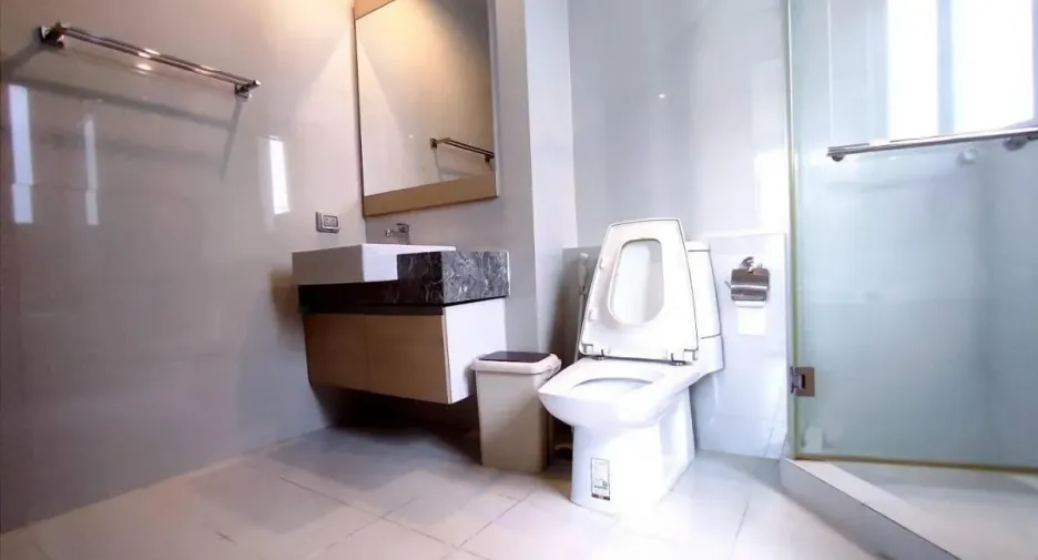 For sale 2 bedrooms condo in Khan Na Yao, Bangkok