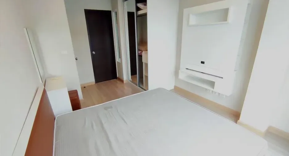 For sale 2 bedrooms condo in Khan Na Yao, Bangkok
