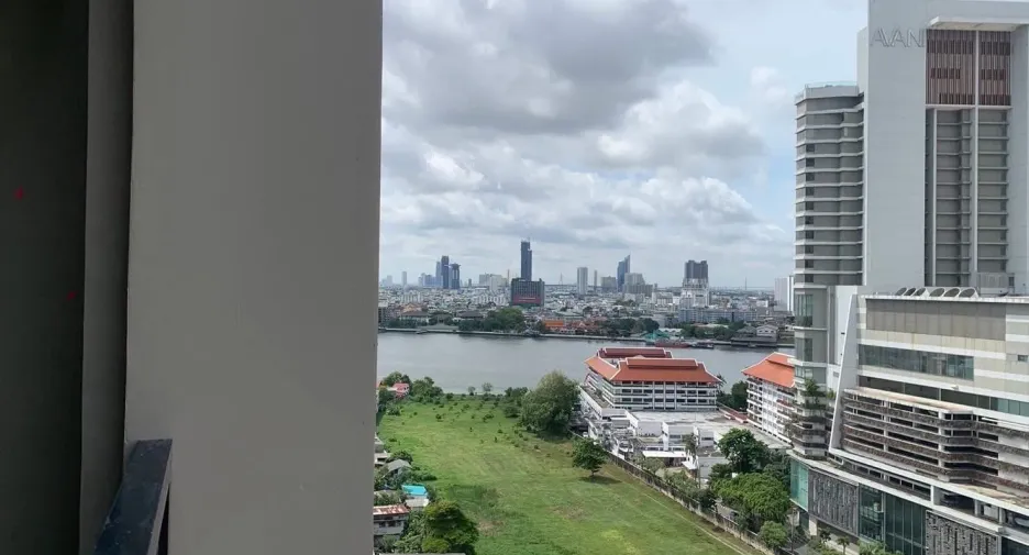 For rent 1 bed condo in Thon Buri, Bangkok