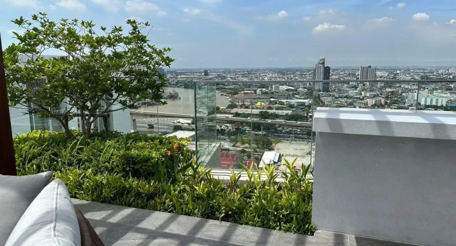 For rent 1 bed condo in Thon Buri, Bangkok