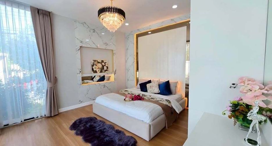 For rent 3 bedrooms villa in Bang Lamung, Chonburi