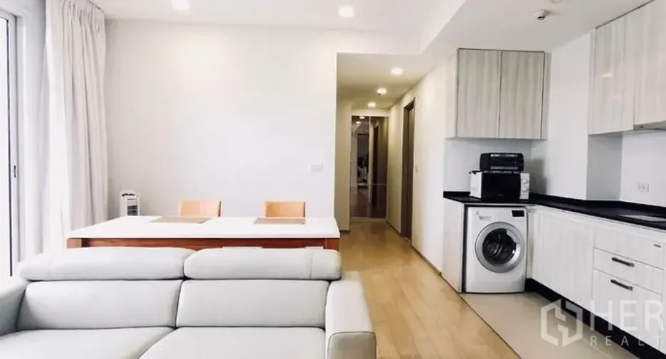 Wohnung zur Miete und zum Kauf mit 2 Zimmer in Watthana, Bangkok