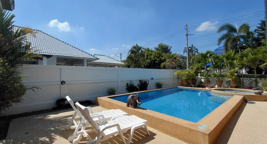 Haus zum Kauf mit 3 Zimmer in Cha Am, Phetchaburi