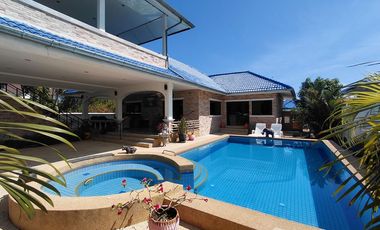 For sale 3 bedrooms house in Cha Am, Phetchaburi