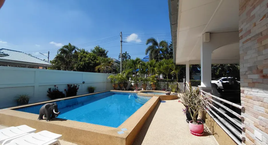 Haus zum Kauf mit 3 Zimmer in Cha Am, Phetchaburi